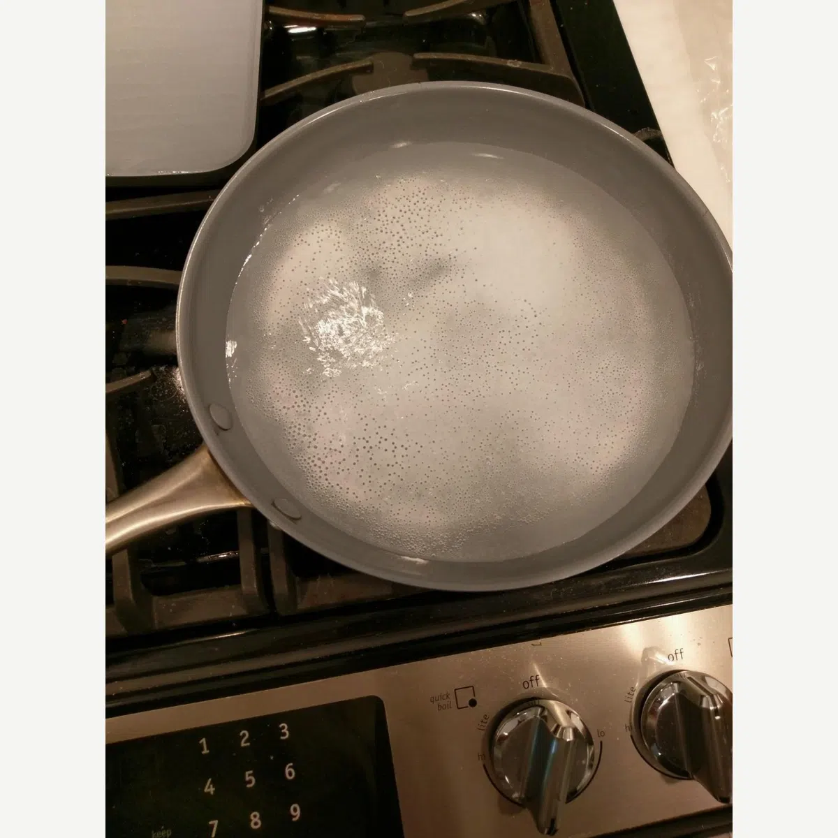 Solid pan