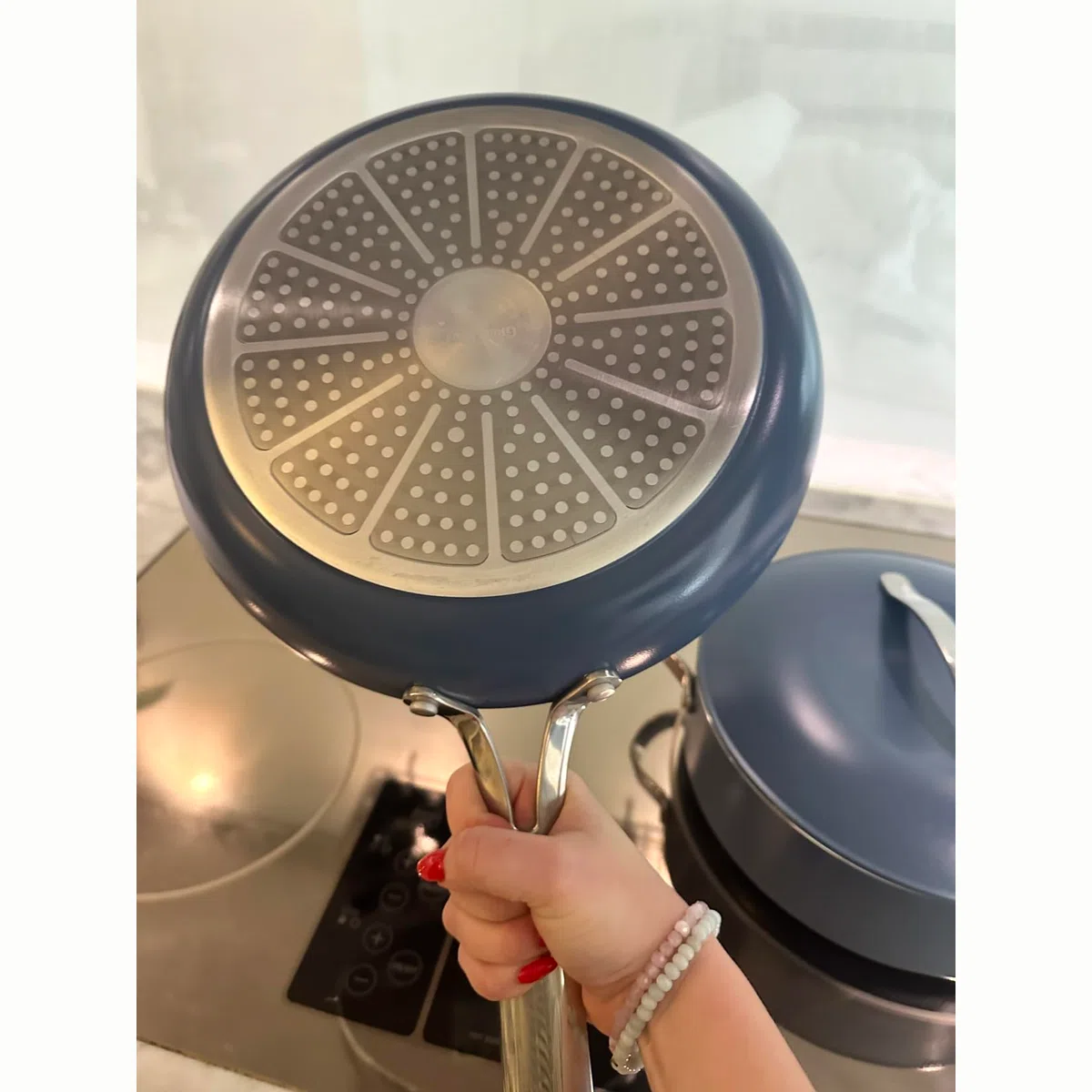 Solid cookware