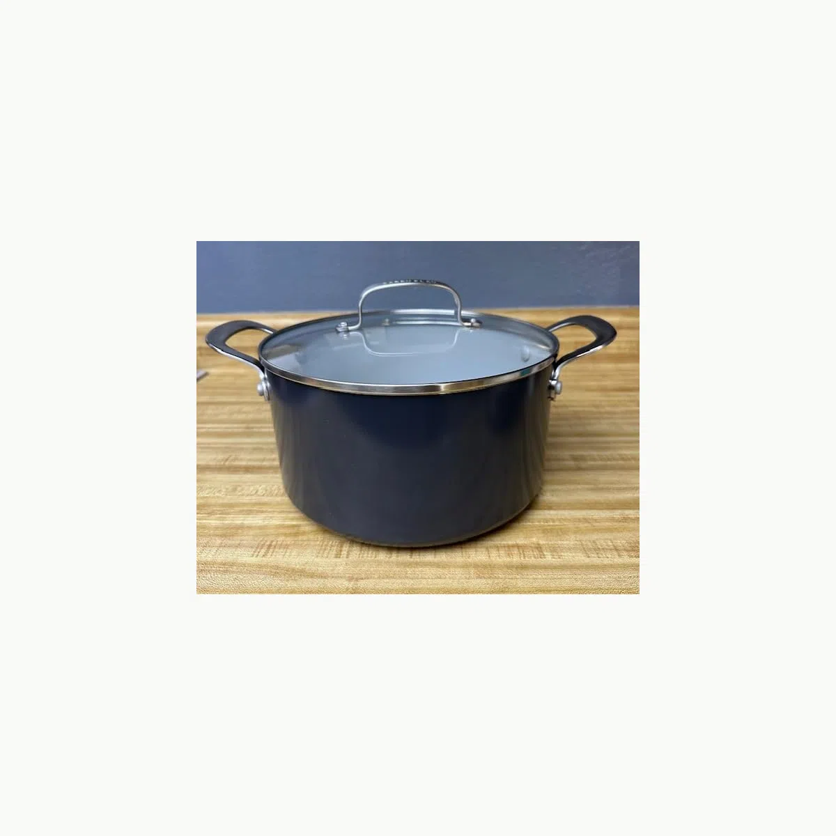 Nice stockpot