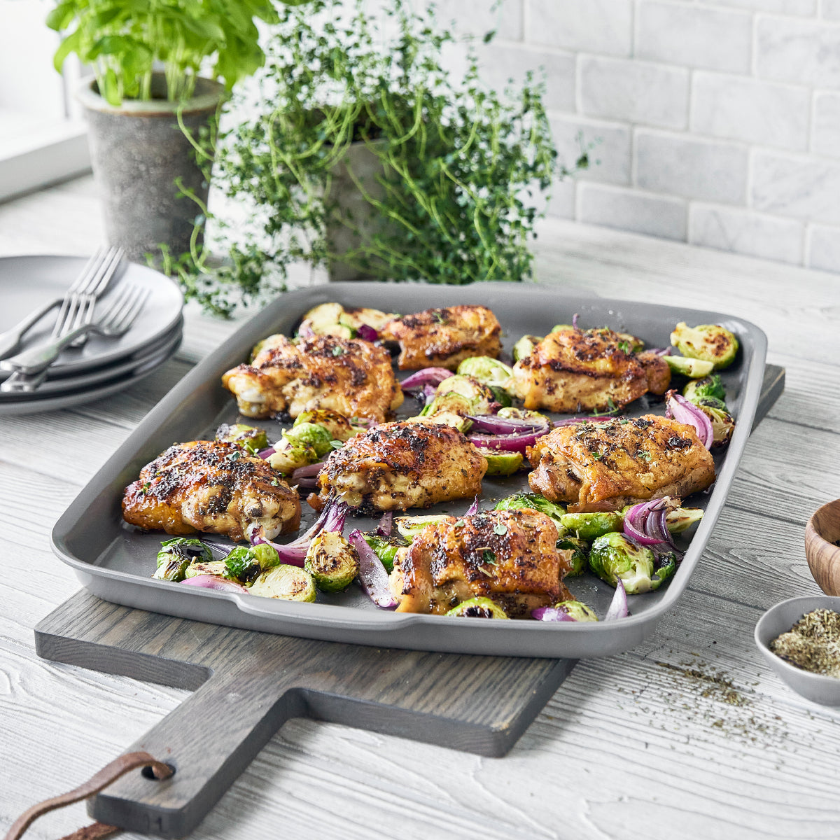GreenPan Premiere Ovenware Ceramic Nonstick 18" x 13" Half Sheet Pan Set – Gray