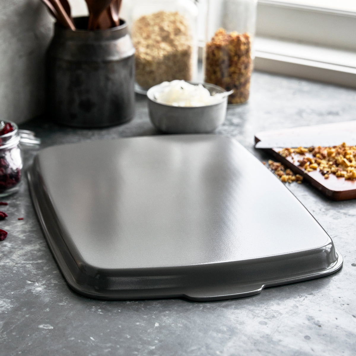 GreenPan Premiere Ovenware Ceramic Nonstick 18" x 13" Half Sheet Pan Set – Gray