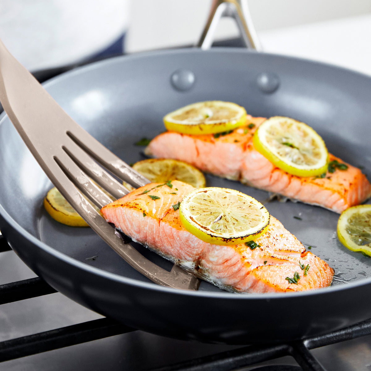 GreenPan Platinum Silicone Fish Turner | Taupe