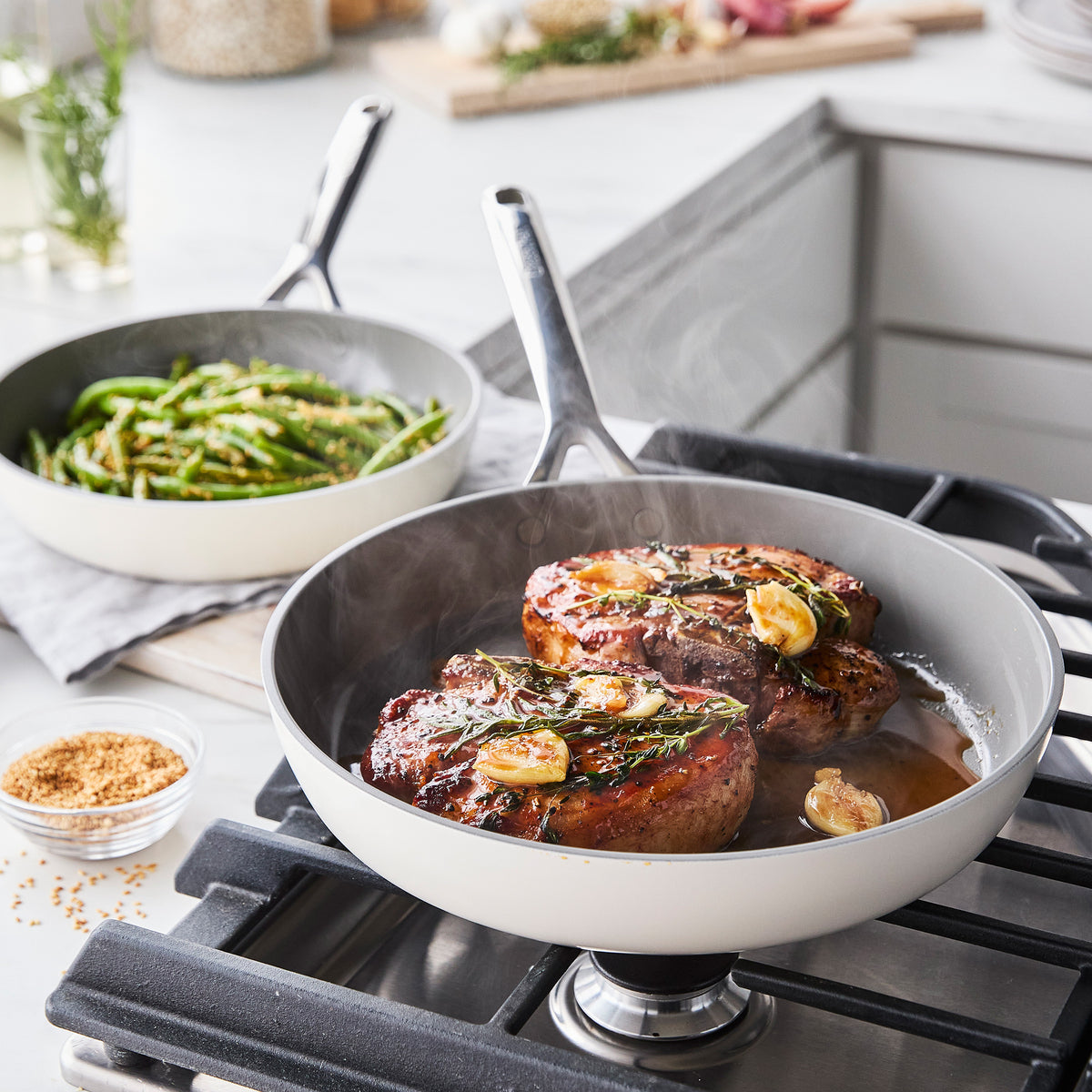 GreenPan GP5 Colors Ceramic Nonstick 11-Piece Cookware Set with Mirror Handles - Cloud Cream