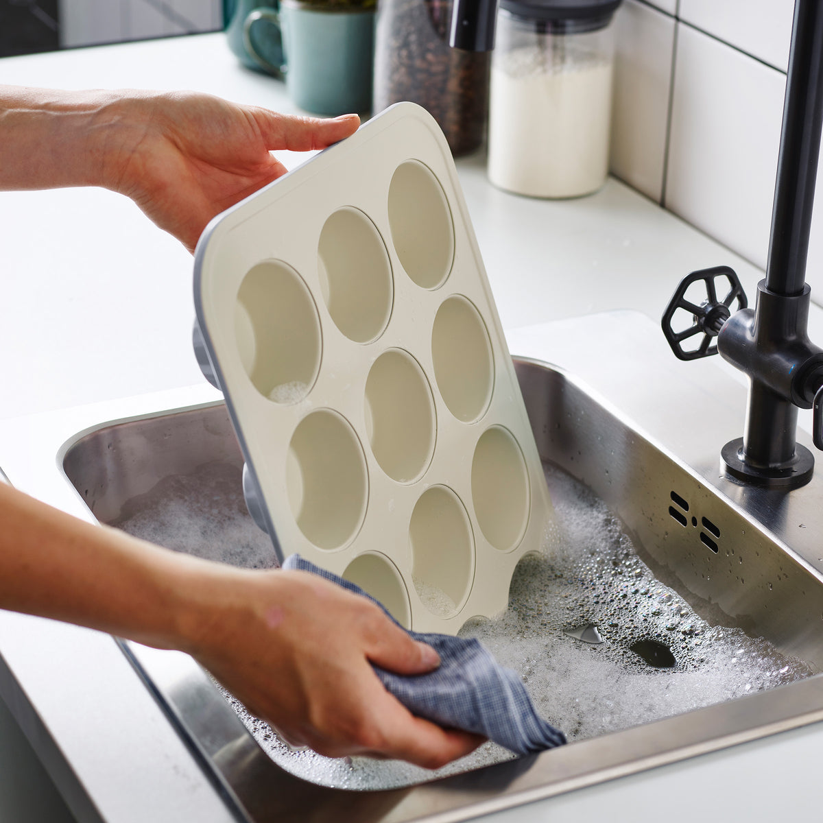 GreenLife Ceramic Nonstick Muffin Pan - Quartz Gray