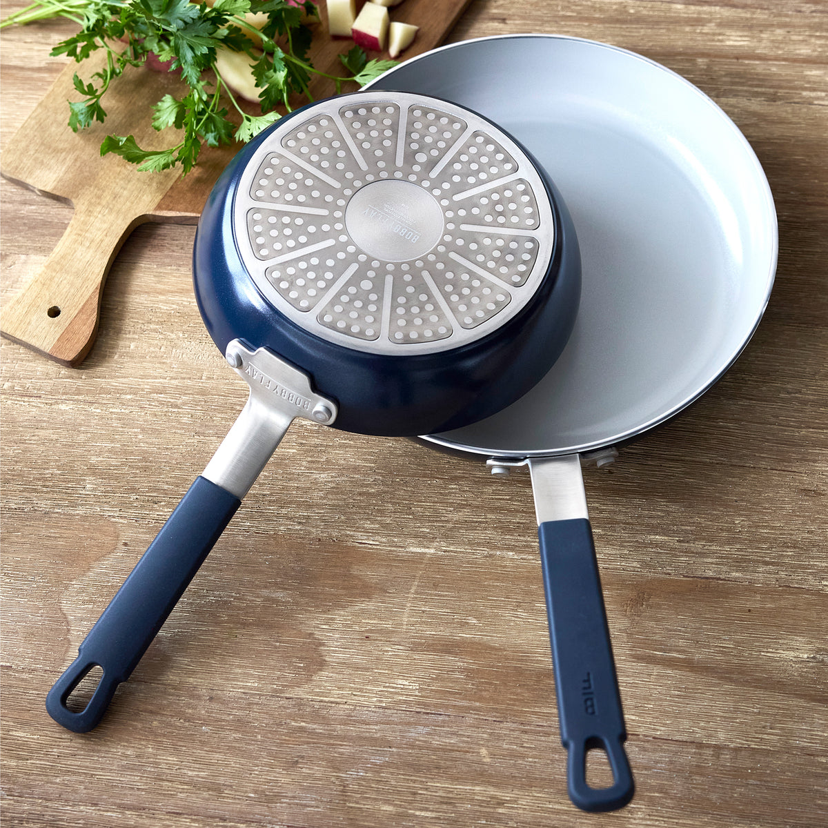 GreenPan Bobby Flay Ultimate Cookware Set with Bobby at Home Cookbook – Oxford Blue