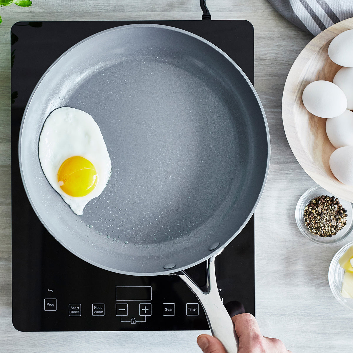 GreenPan Valencia Pro Ceramic Nonstick 8", 9.5", and 11" Frypan Set | Gray