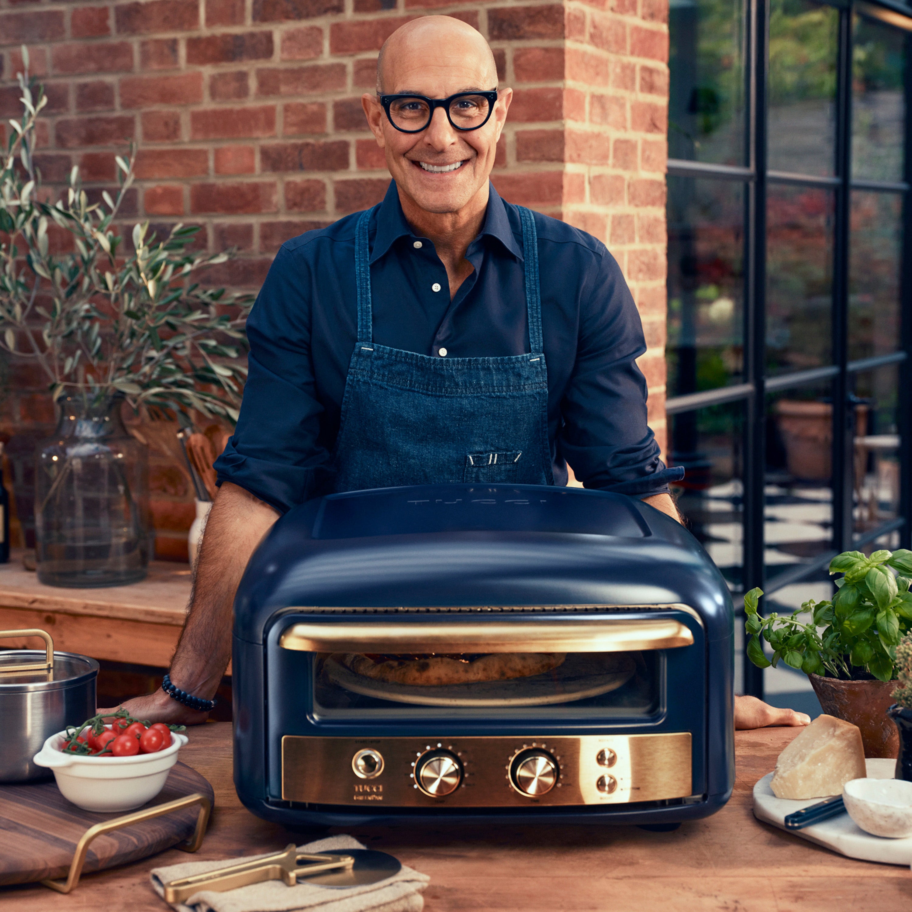 Stanley Tucci™ Indoor/Outdoor Pizza Oven – Marino Blue