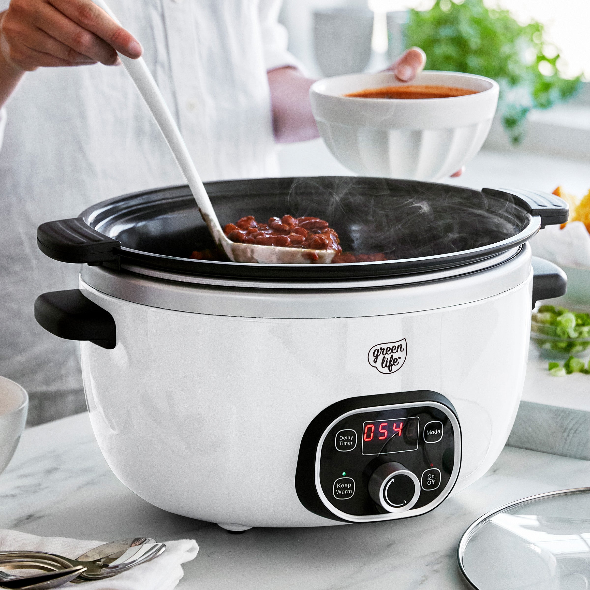 GreenLife Healthy 8-Quart Slow Cooker in White