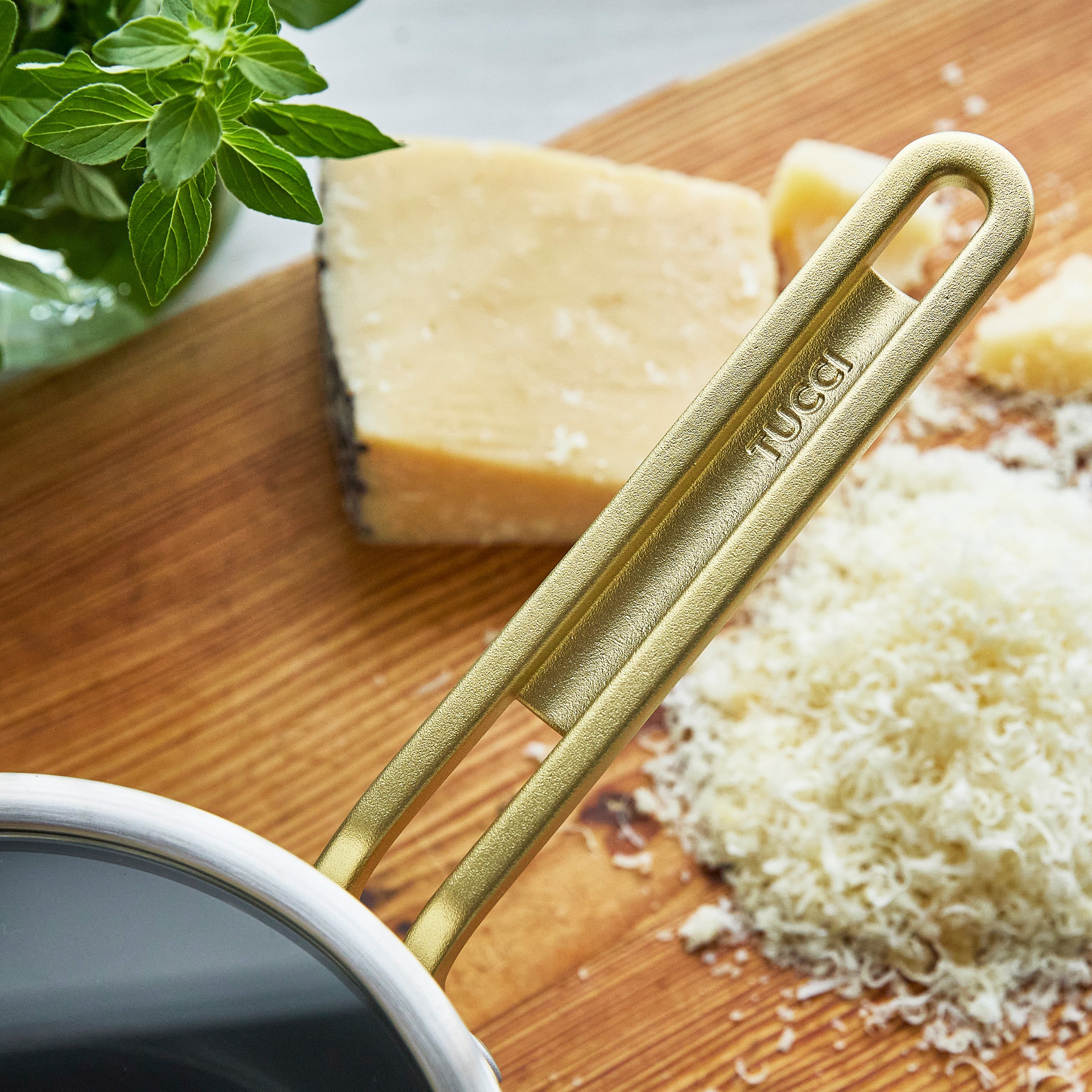 Stanley Tucci™ Stainless Steel Ceramic Nonstick 2-Quart Saucepan with Lid - Champagne Handles