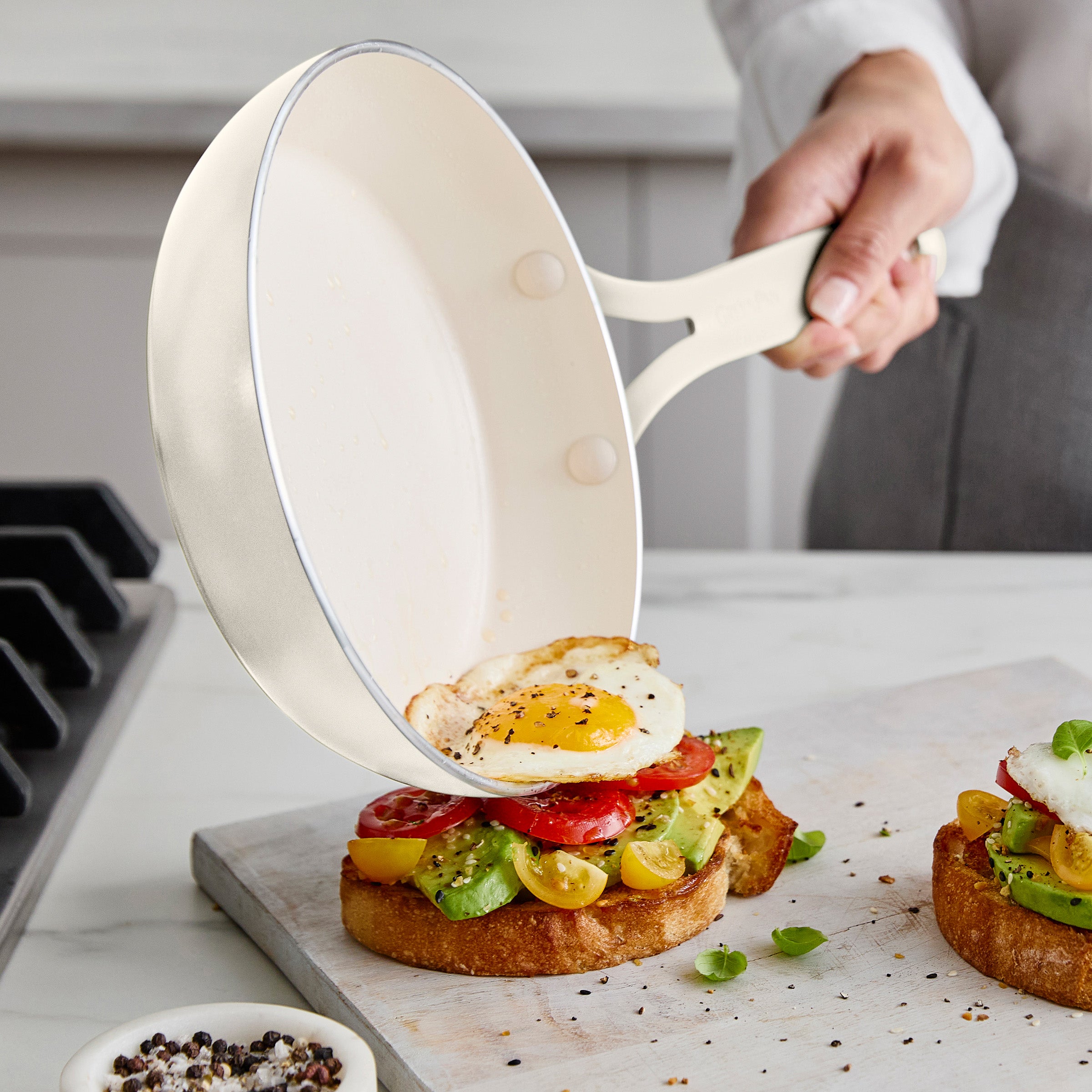 GreenPan Nova Gallery 10-Piece Ceramic Nonstick Cookware Set – Cream