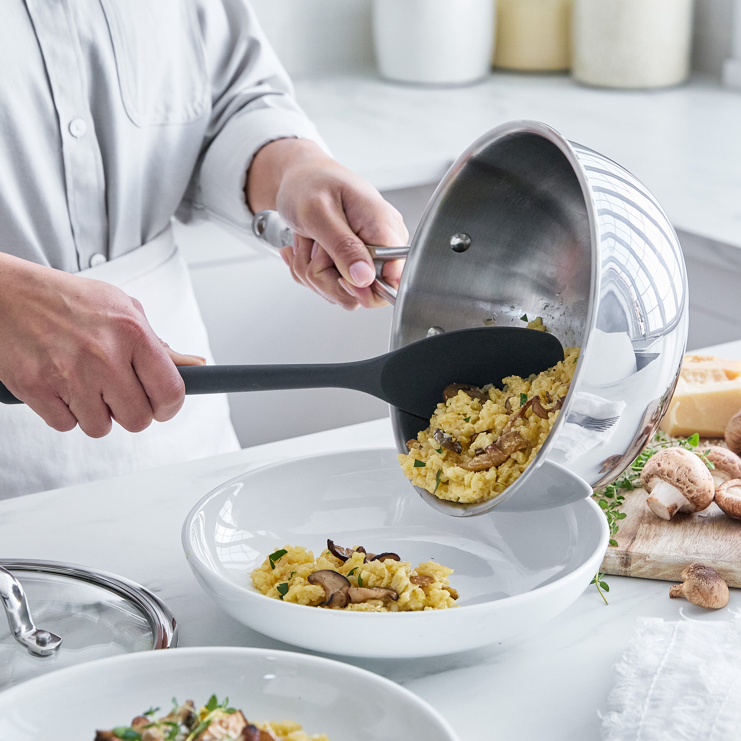 GreenPan Valencia Pro Stainless Steel Uncoated 2.5-Quart Chef's Pan with Lid