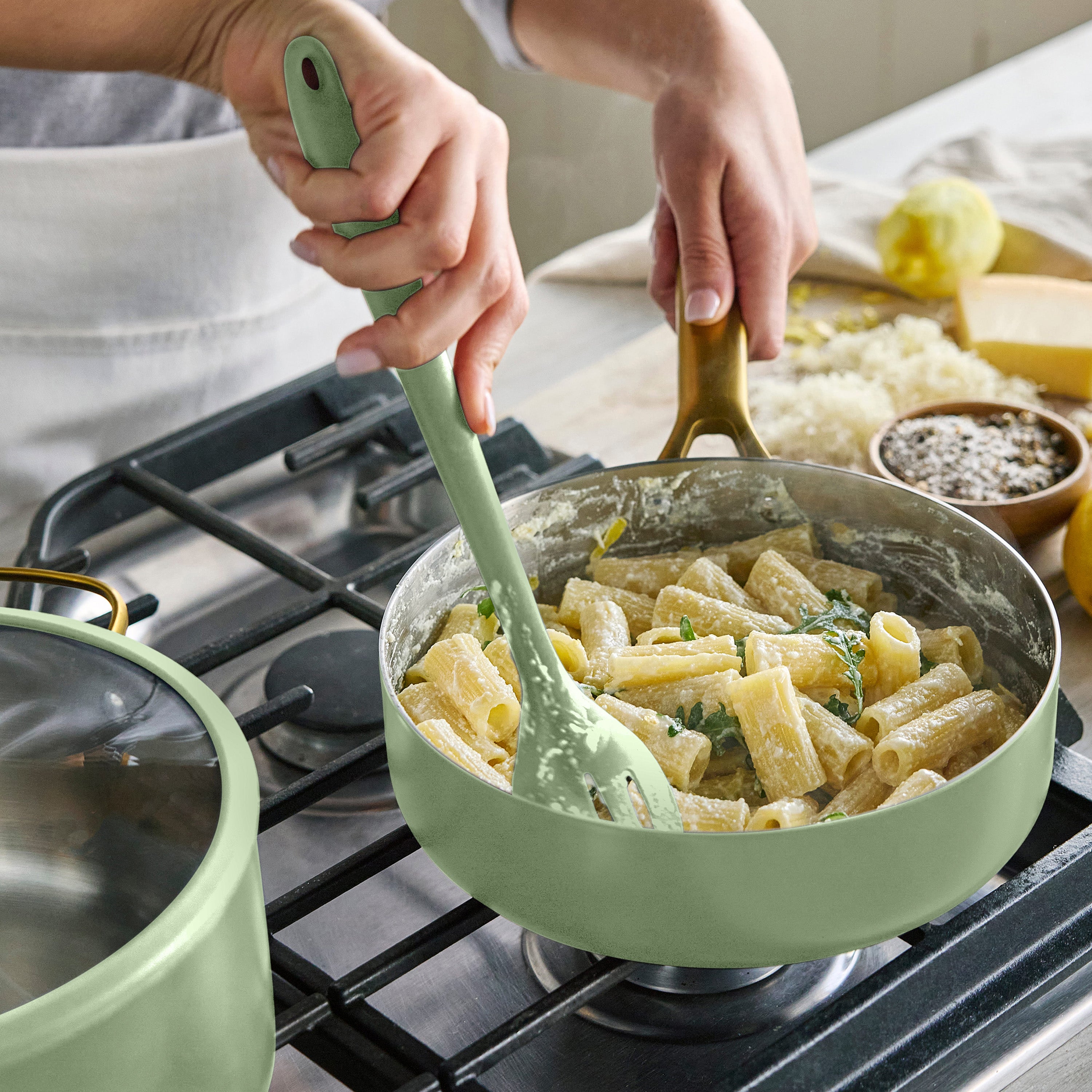 Reserve Pro 20-Piece Cookware & Bakeware Set — Sage