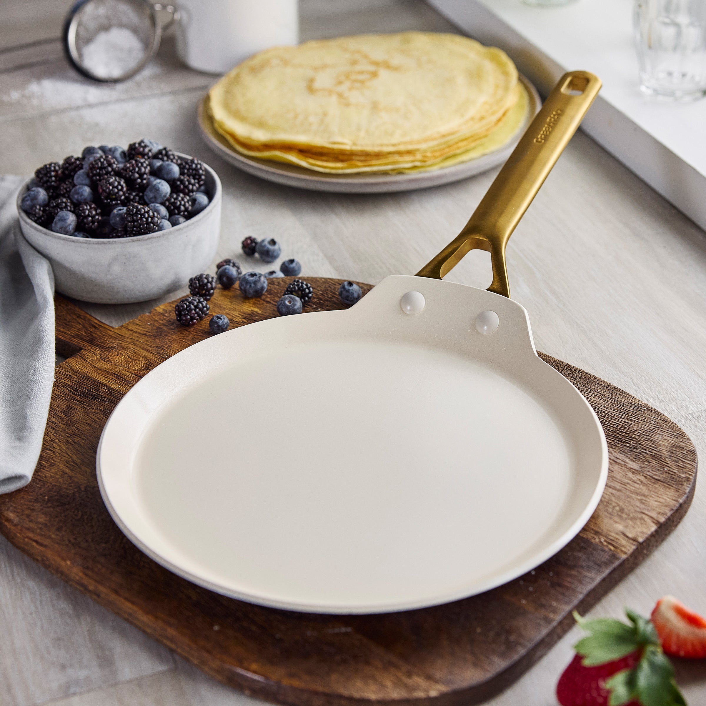 GreenPan Reserve Pro Ceramic Nonstick 10" Crepe Pan | Glacier