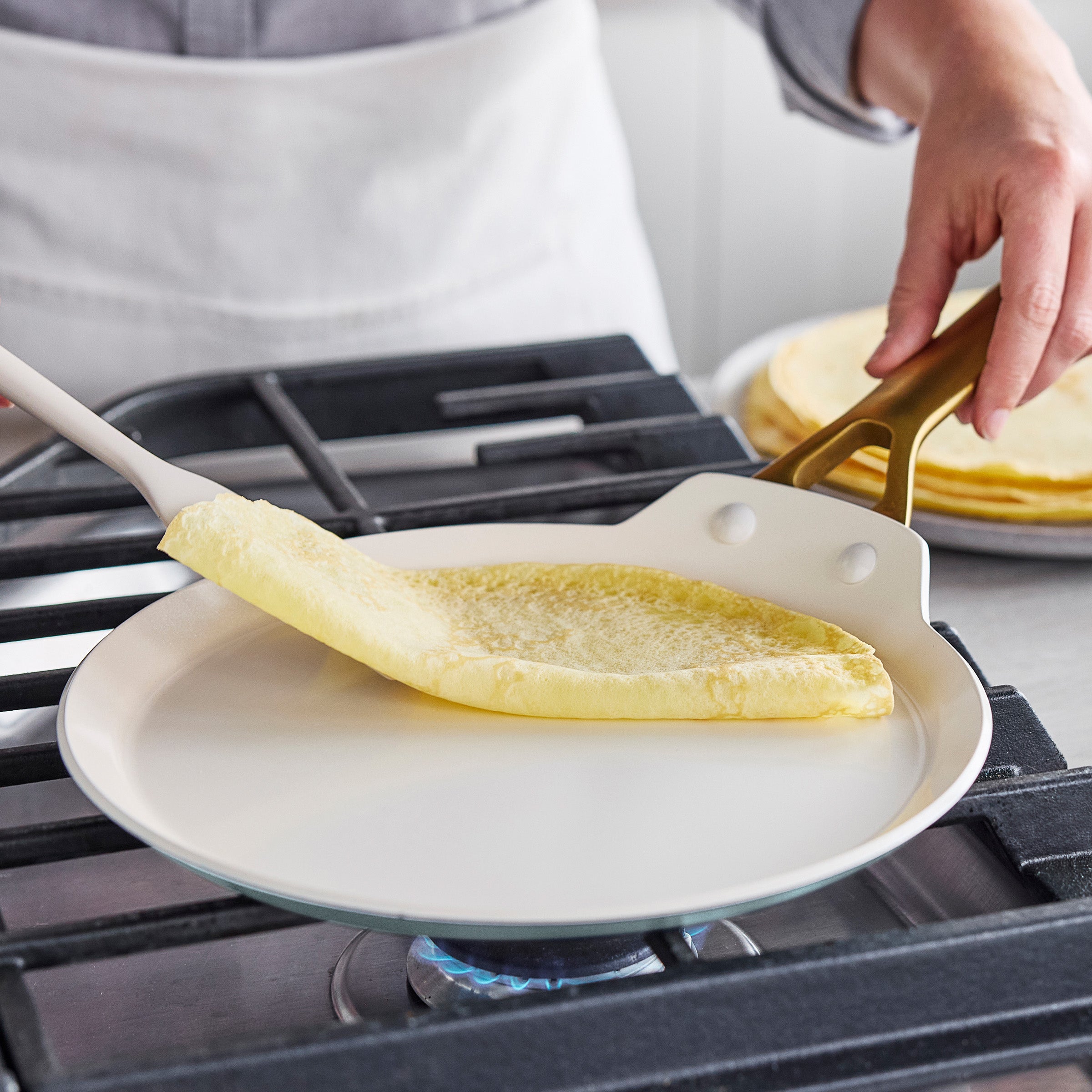 GreenPan Reserve Pro Ceramic Nonstick 10" Crepe Pan — Seaside