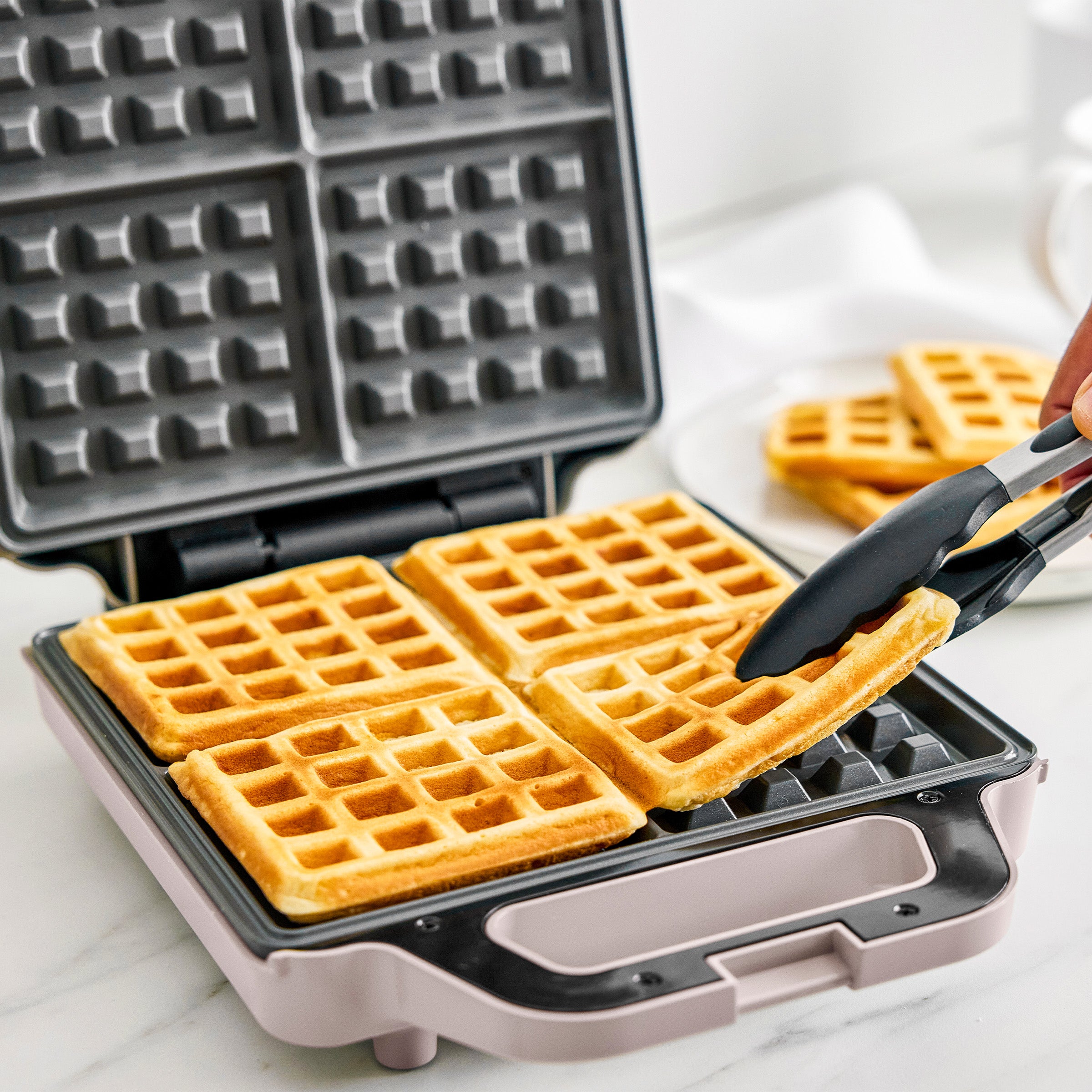 GreenPan Advanced 4-Square Waffle Maker | Clay